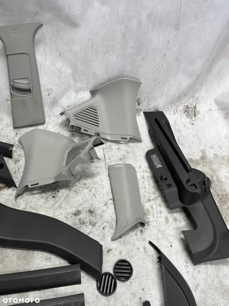 Plastiki wnętrza słupki, progi, narożniki, prowadnice FORD KUGA MK1 - 4