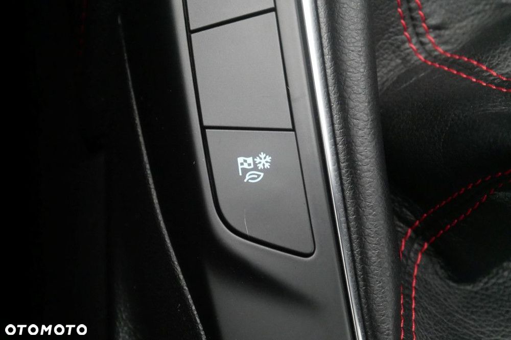 Ford Kuga - 26
