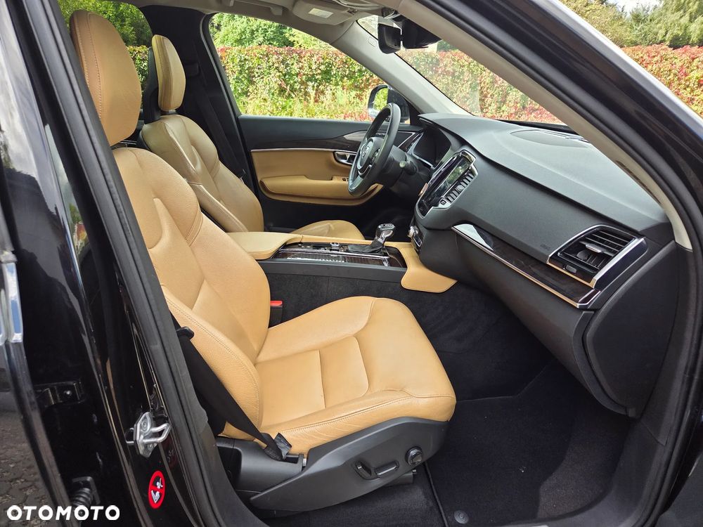Volvo XC 90 T6 AWD Momentum 7os - 9