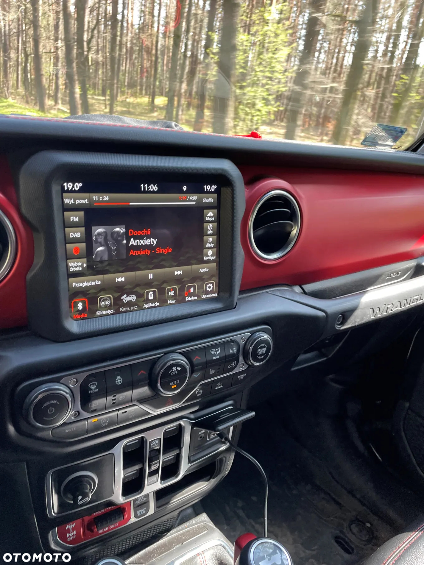 Jeep Wrangler - 10