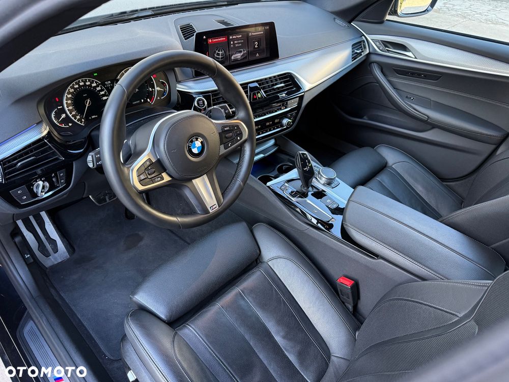 BMW Seria 5 520d xDrive M Sport sport - 10