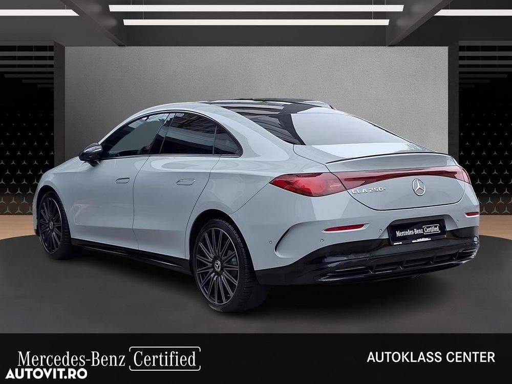 Mercedes-Benz CLA - 4