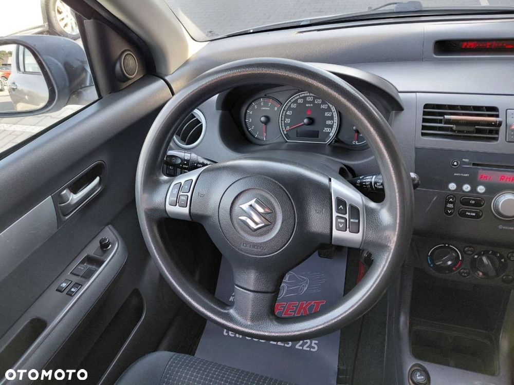 Suzuki Swift - 17
