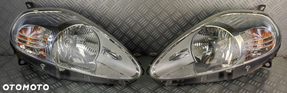 reflektor lampa prawy prawa lewa lewy przód przednia FIAT GRANDE PUNTO EURO - 1