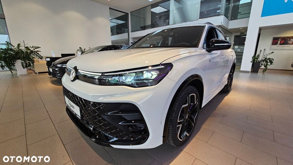 Volkswagen Tiguan - 16