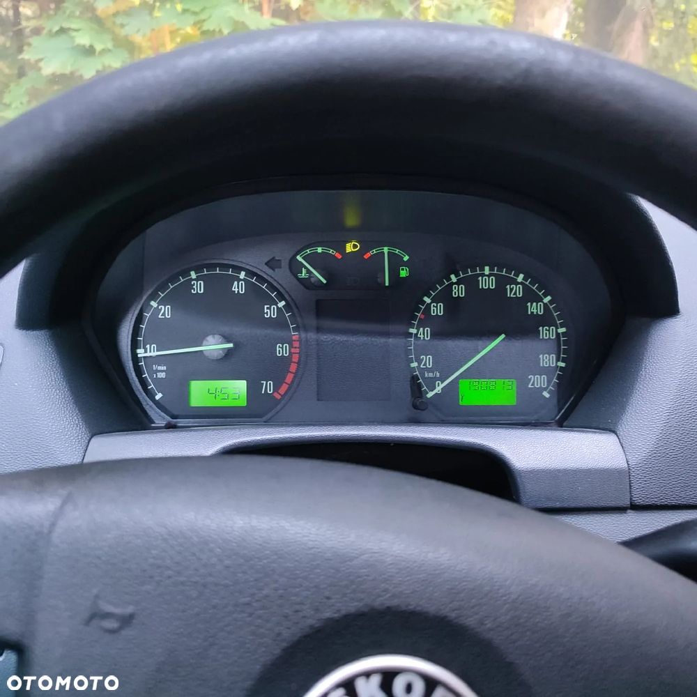 Skoda Fabia - 8