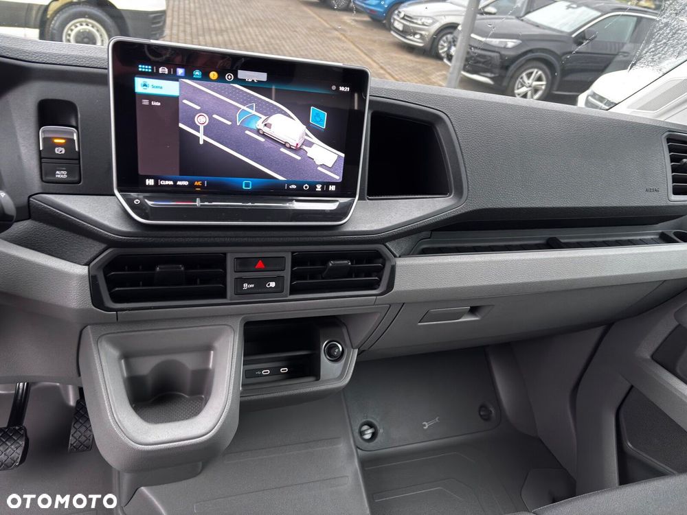 Volkswagen Crafter 2.0 TDI 177 KM L3H3 8-automat - 15