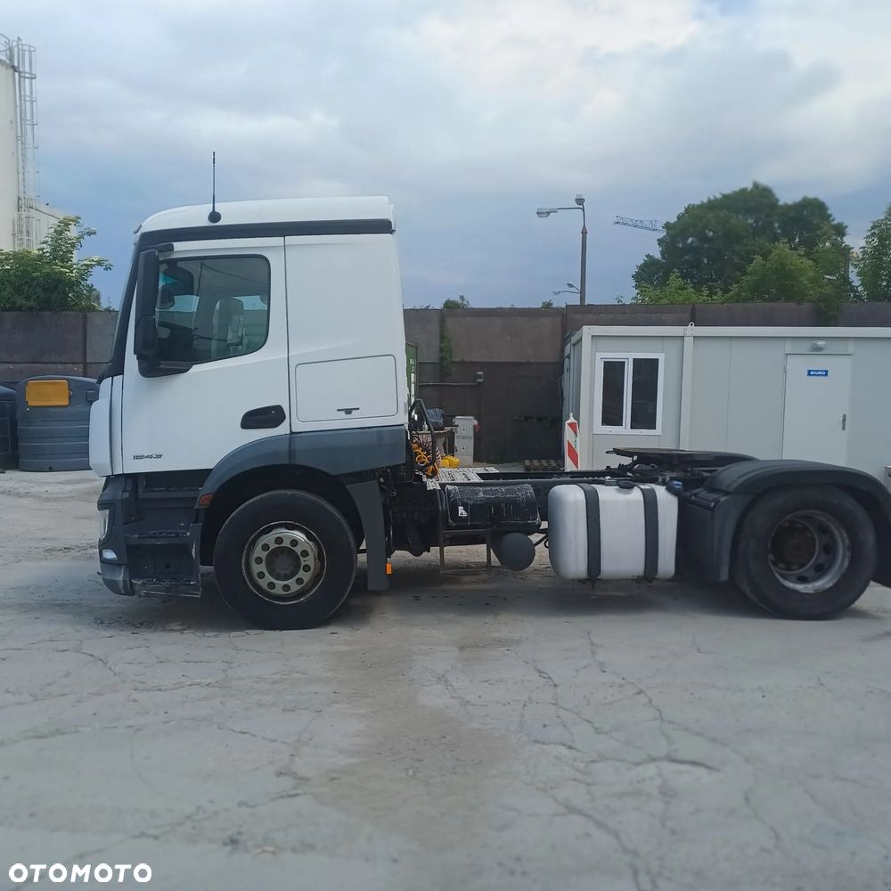 Mercedes-Benz Actros - 4