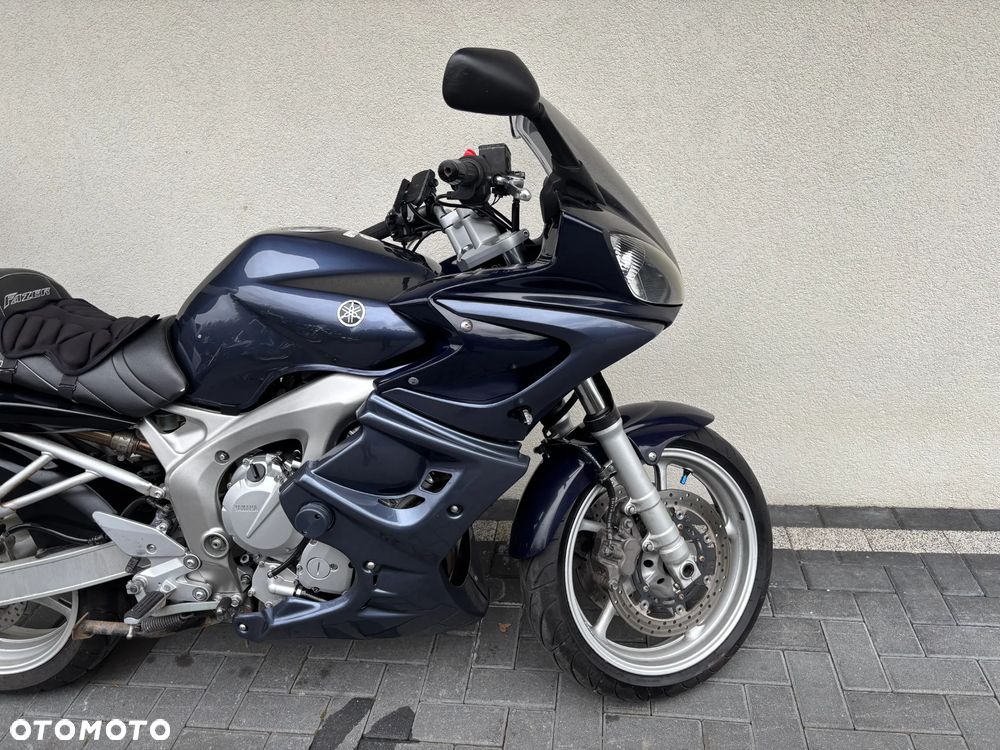 Yamaha FZ6 - 8