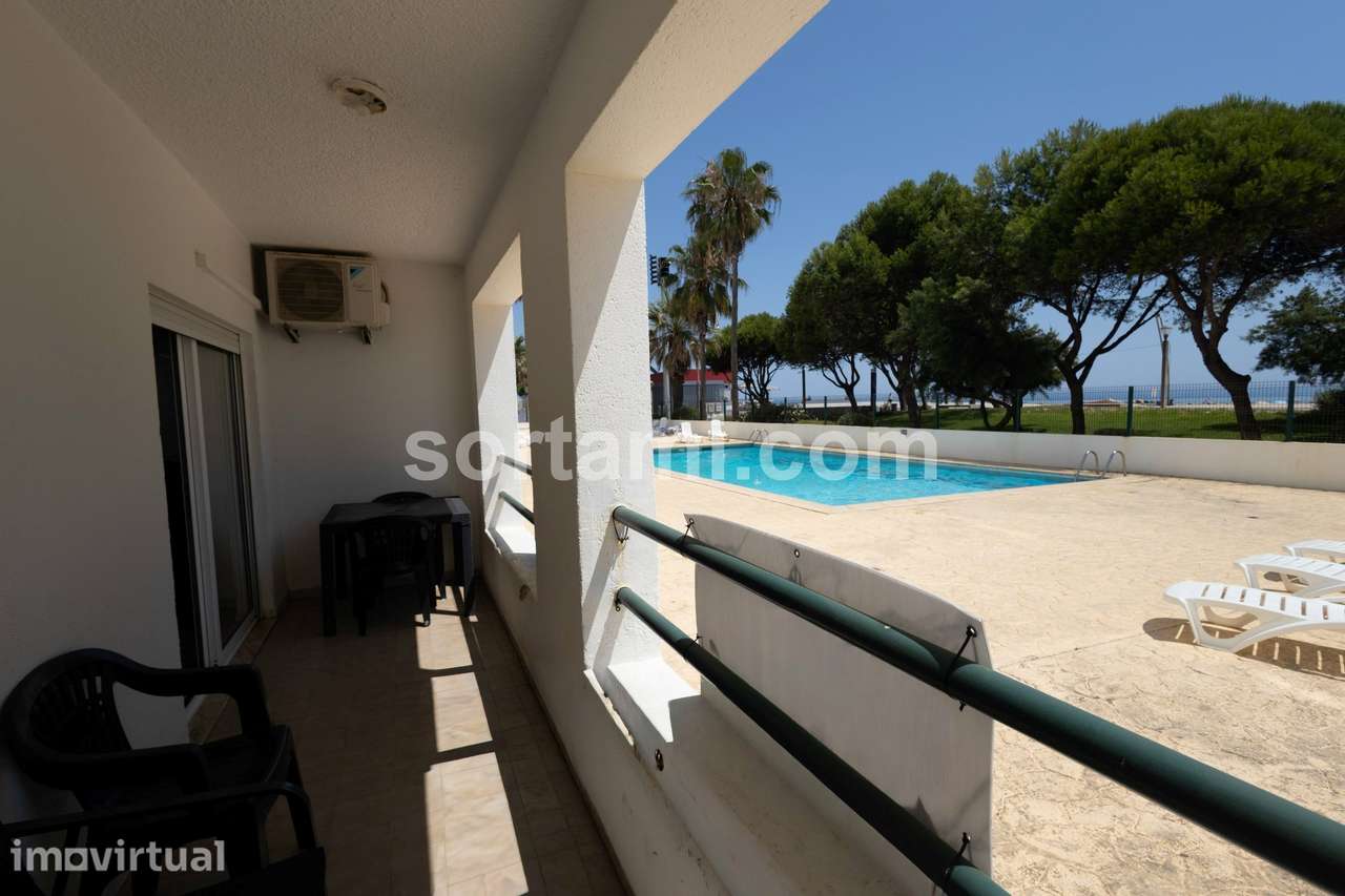 Apartamento T2 Venda em Quarteira,Loulé - Grande imagem: 2/17