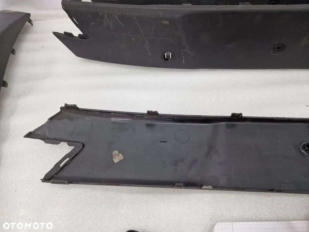 OPEL ASTRA IV J LIFT 12- LISTWA / KRATKA / BLENDA ZDERZAKA PRZEDNIEGO PRZÓD , NR 13368664 / 13381812 , NR AUKCJI KR281 - 6