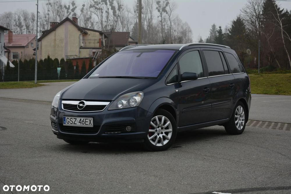 Opel Zafira - 1