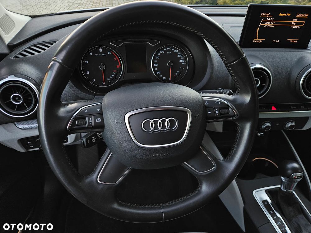 Audi A3 Sportback 1.4 TFSI S tronic Attraction - 29