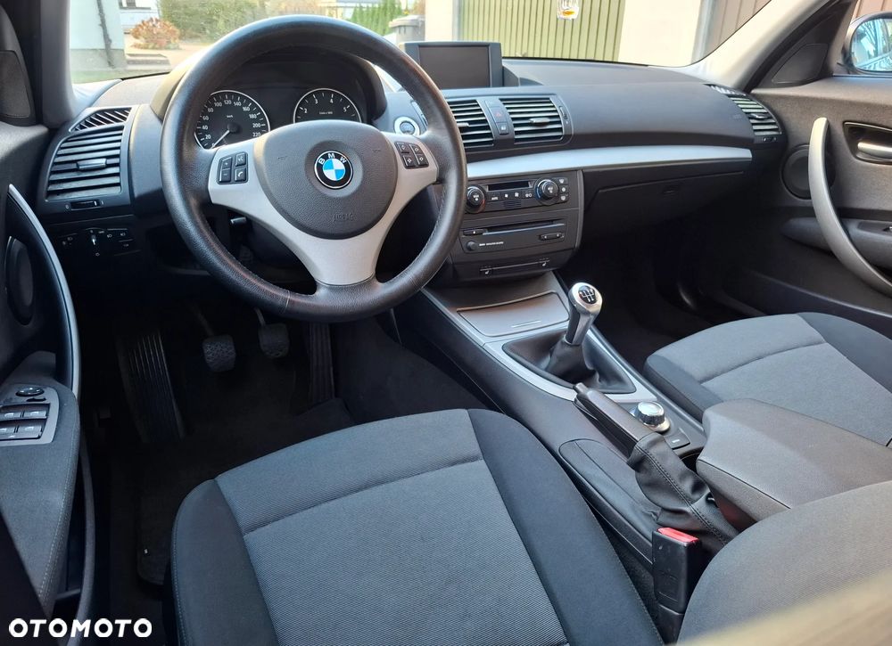 BMW Seria 1 - 16