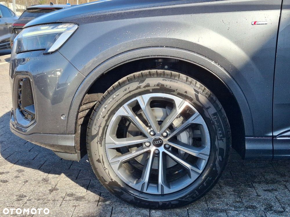 Audi Q7 - 4