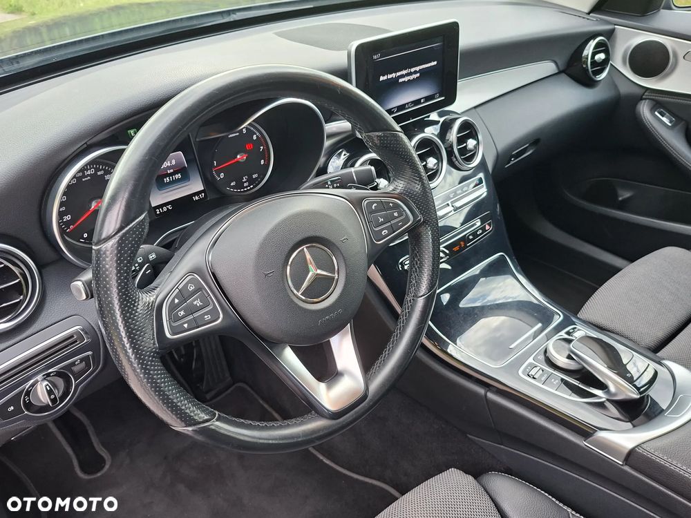 Mercedes-Benz Klasa C 180 7G-TRONIC Avantgarde - 27