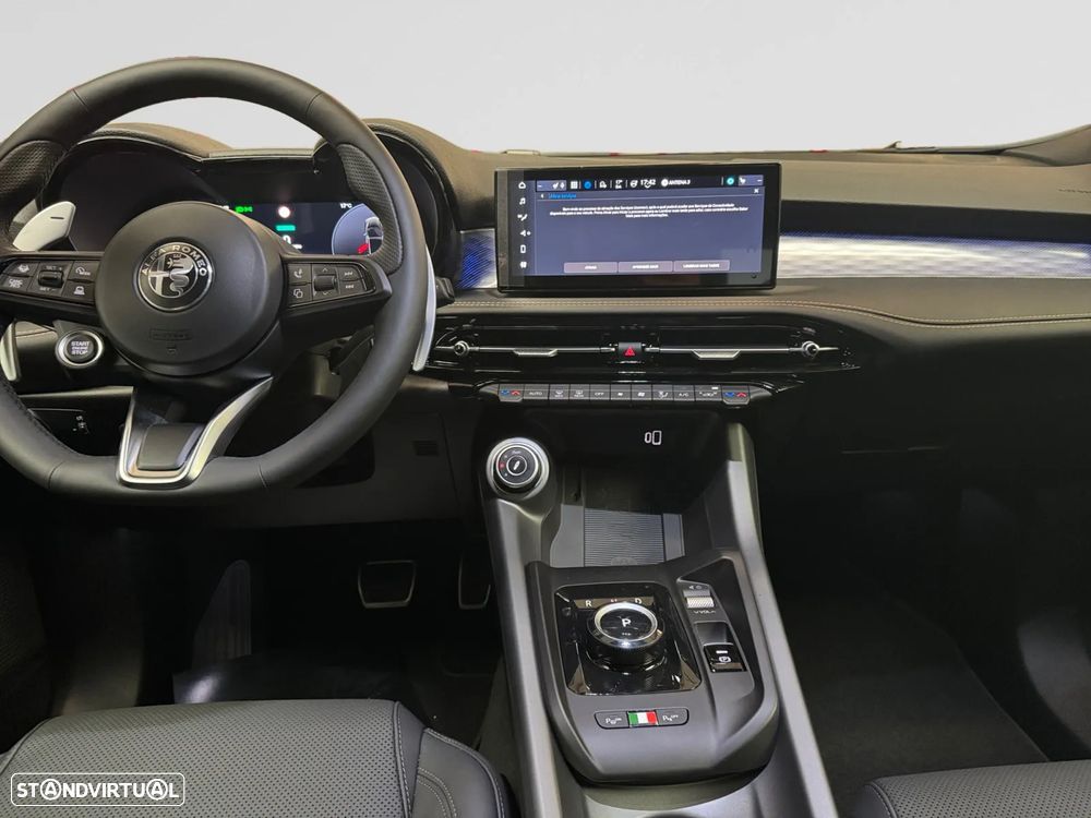Alfa Romeo Tonale 1.5 Hybrid Veloce - 11