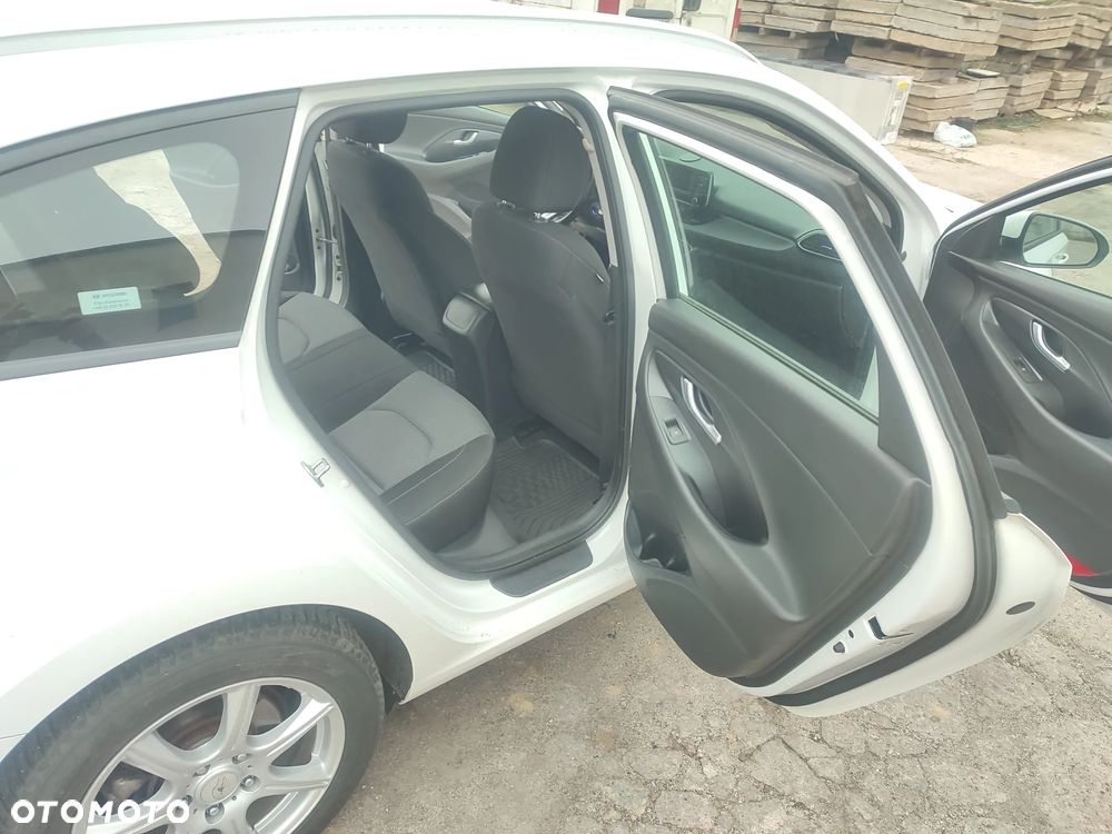 Hyundai i30 - 11