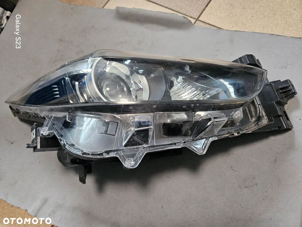 Lampa prawa przód przednia Mazda 3 III BM Lift 2017r Europa - 5