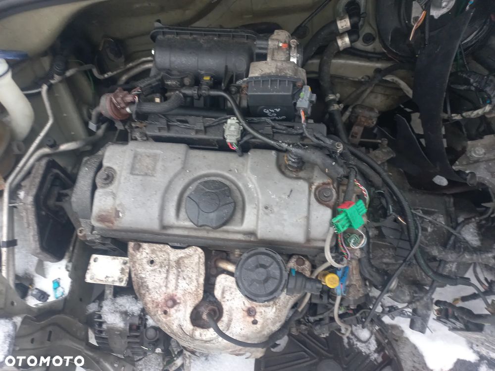 Citroen c3 pluriel 1.4 Benzyna silnik kompletny - 1