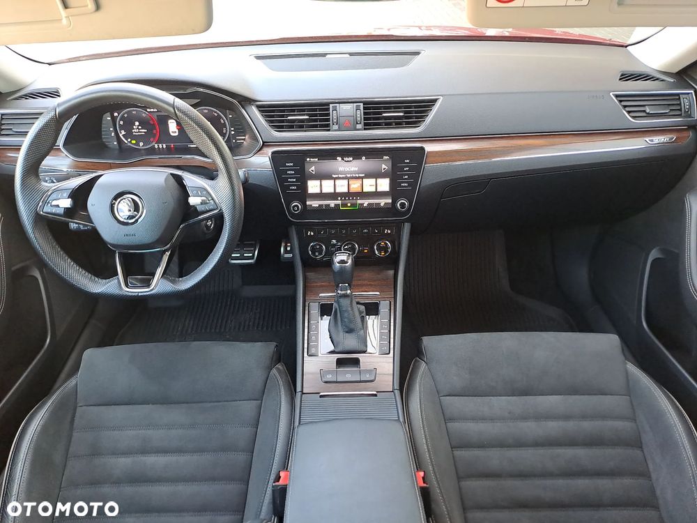 Skoda Superb 2.0 TDI SCR 4x4 Scout DSG - 10
