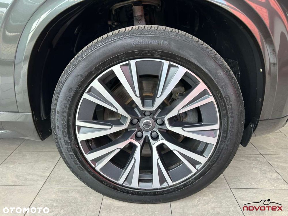Volvo XC 90 - 32