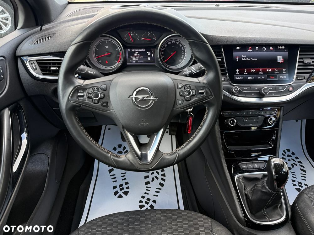 Opel Astra 1.4 T Dynamic S&S - 4