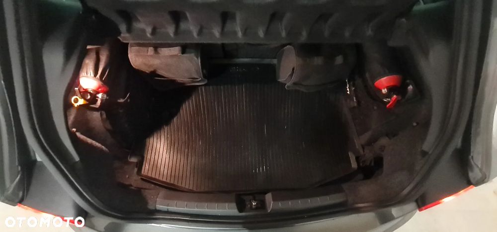 Seat Ibiza SC 1.4 TSI DSG Cupra - 26