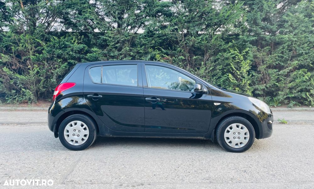 Hyundai i20 1.4 CRDi Style - 37