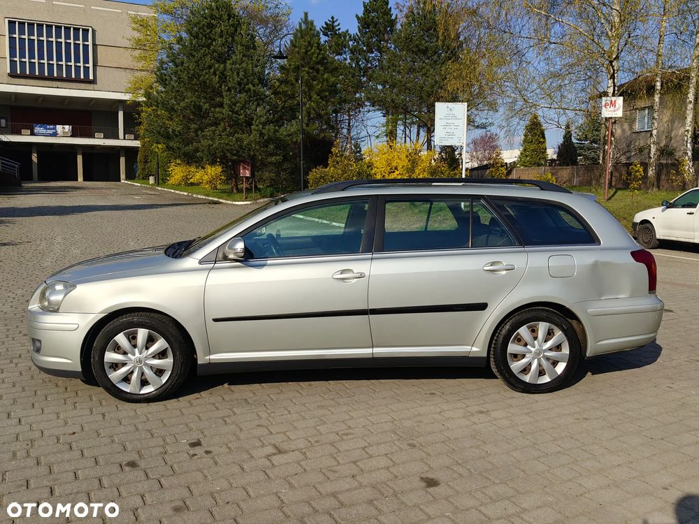 Toyota Avensis 2.0 D-4D Sol Premium - 14
