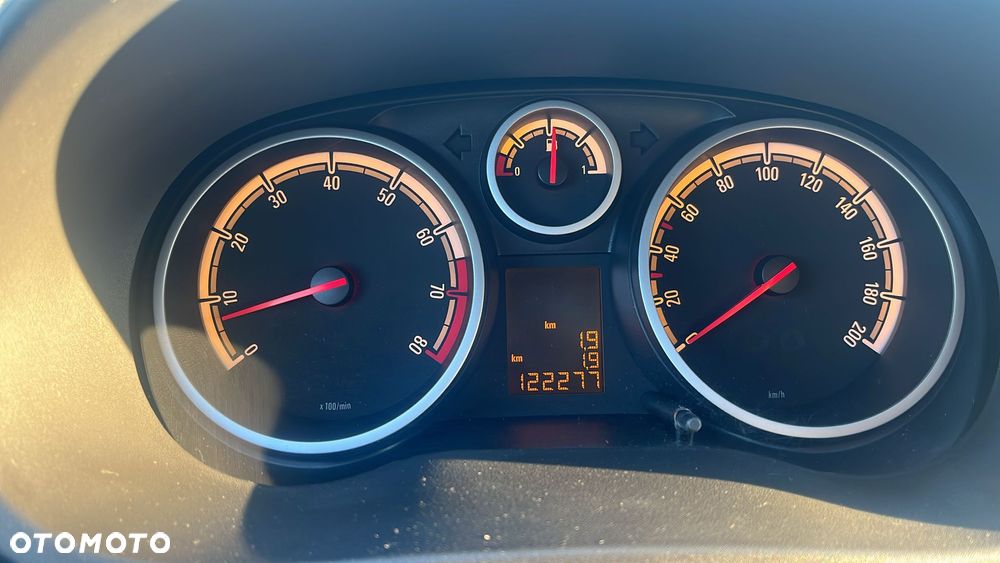 Opel Corsa 1.4 16V Edition 111 Jahre - 5