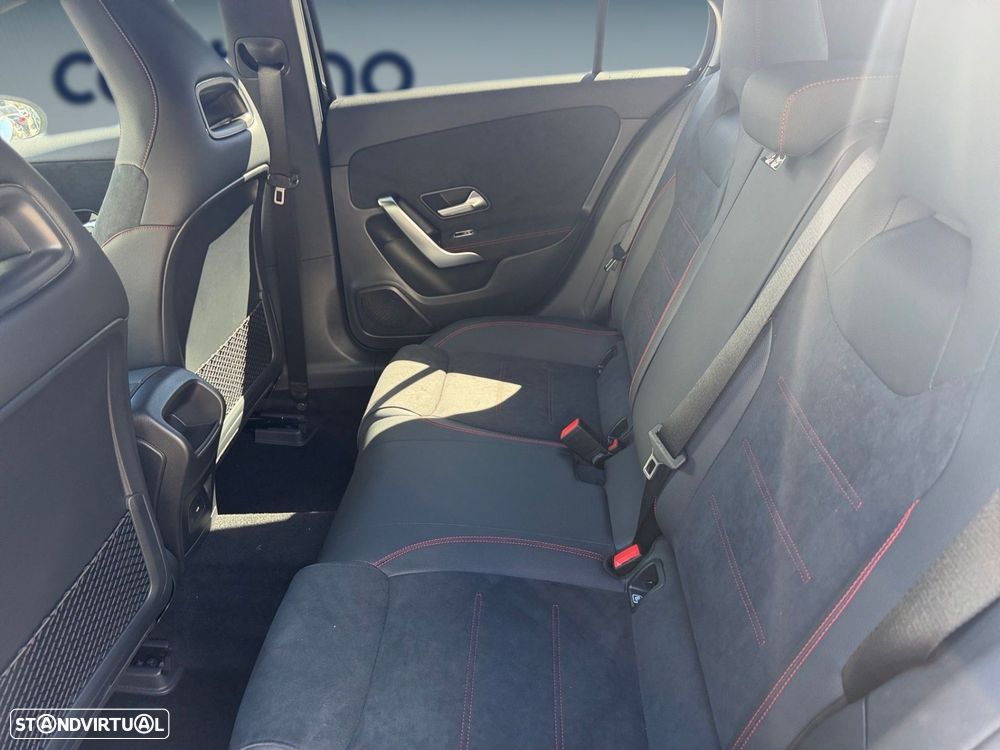 Mercedes-Benz A 250 e — fotografia 13