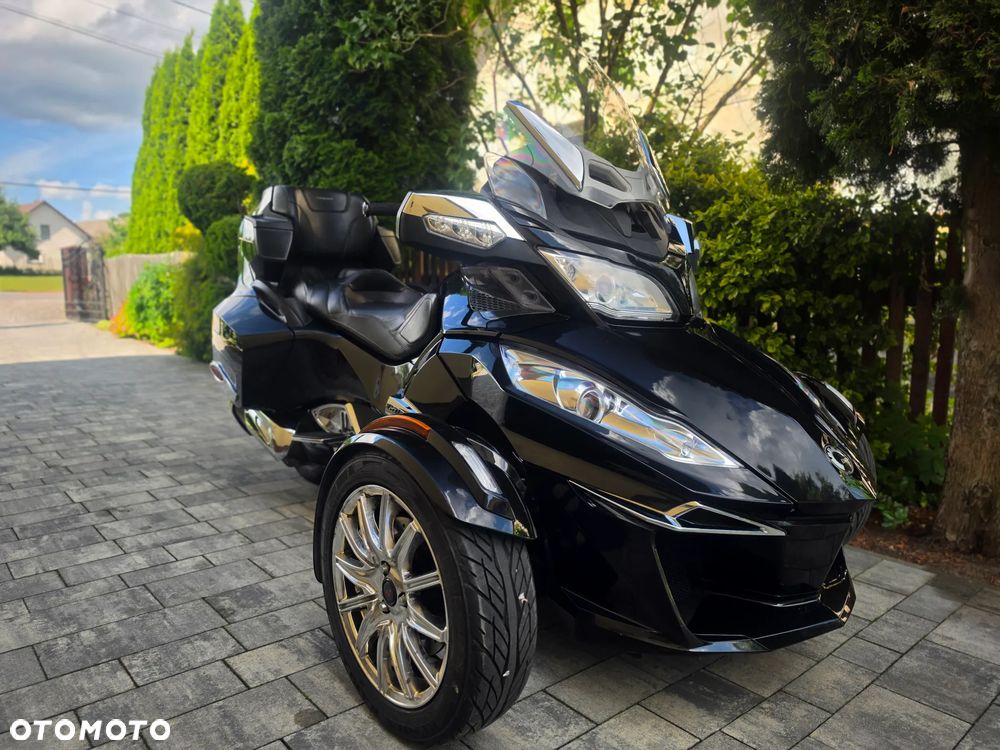 Can-Am Spyder - 2