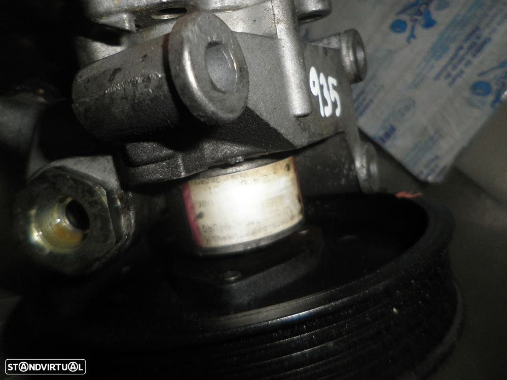 Bomba Direção 0024669601 MERCEDES W203 2002 200CDI 115CV 4P CINZA - 4