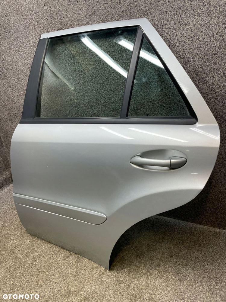Drzwi lewy tyl tylne srebrne C775 775U Mercedes W164 ML - 3