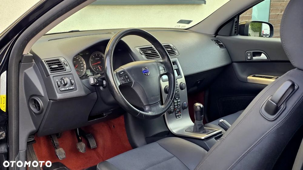 Volvo C30 2.0 Momentum - 21