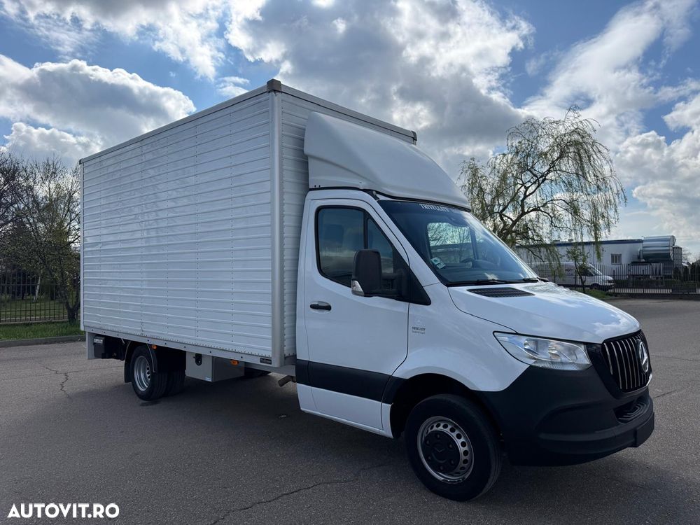 Mercedes-Benz Sprinter - 5