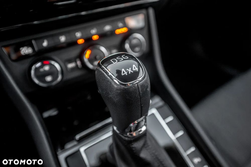 Skoda Superb 2.0 TDI 4x4 Ambition DSG - 35