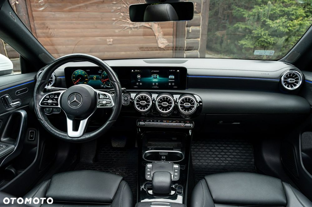 Mercedes-Benz CLA 250 4Matic 7G-DCT - 28