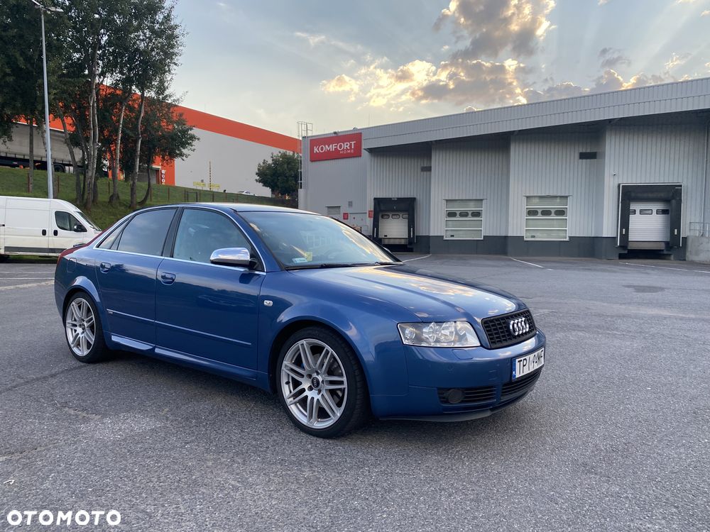 Audi A4 - 4