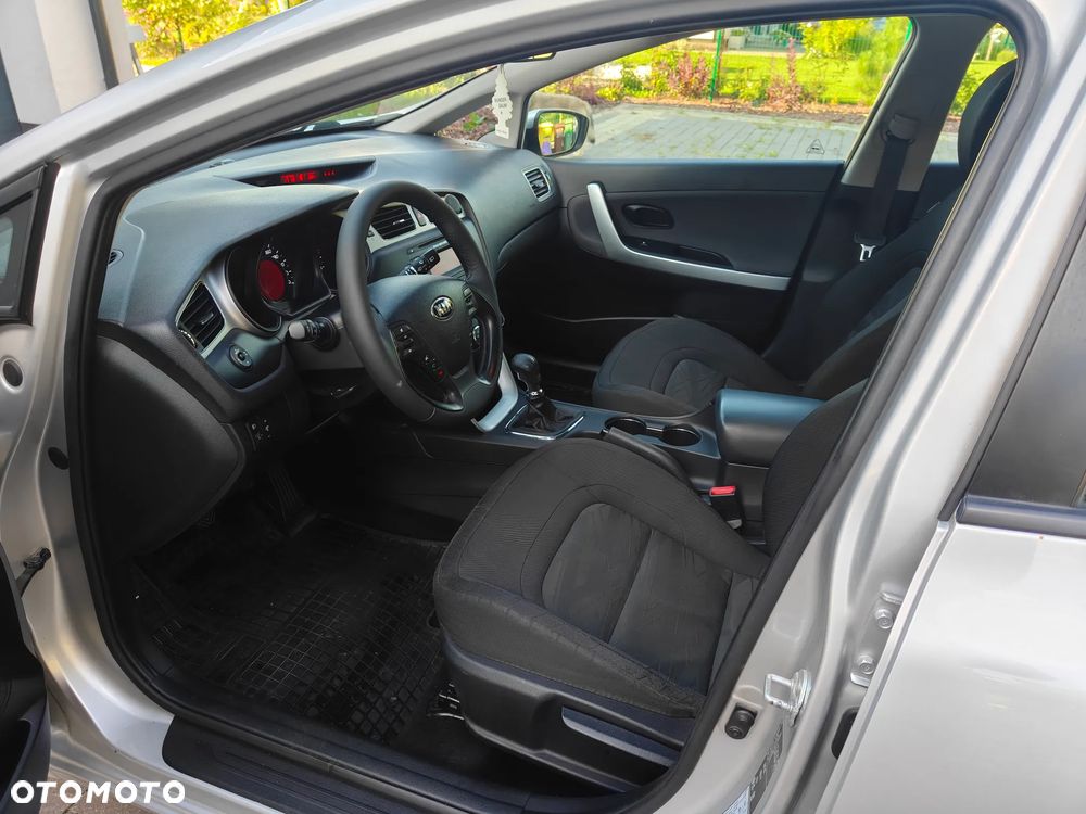 Kia Ceed 1.6 GDI L - 14