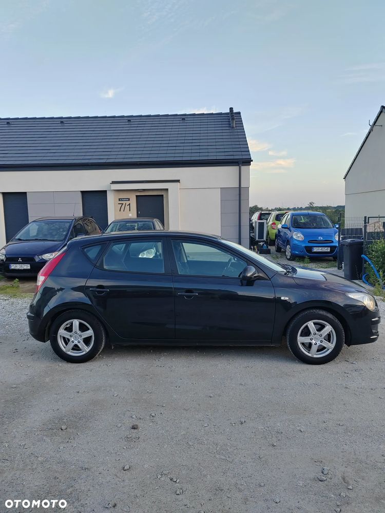 Hyundai i30 1.4 Blue Comfort - 1