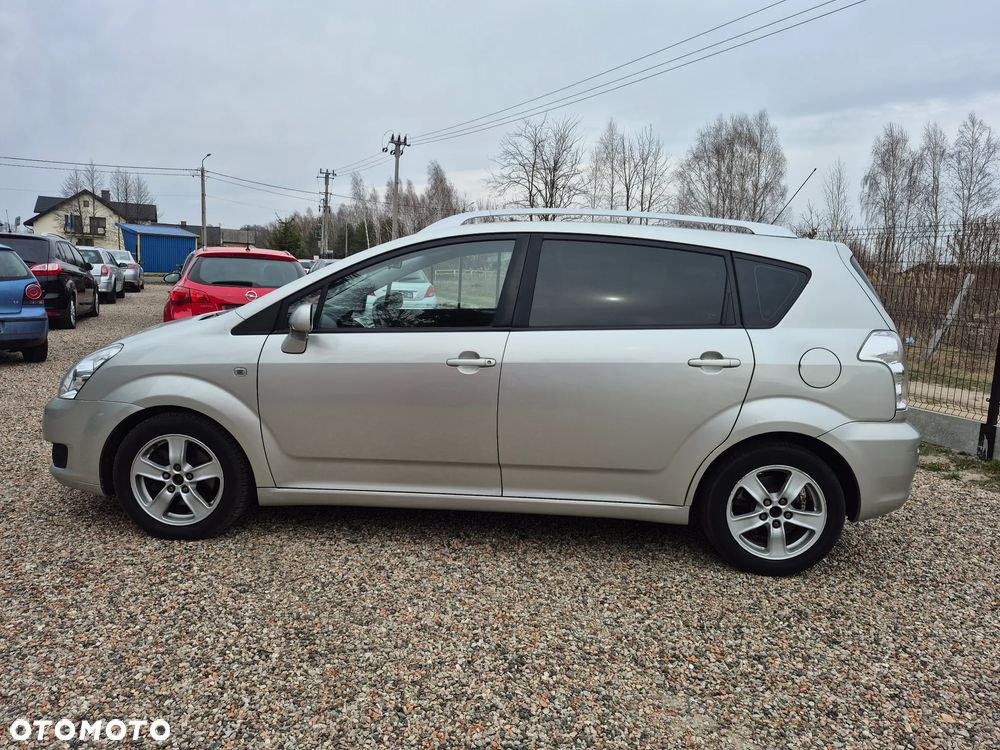 Toyota Corolla Verso 2.2 D-4D DPF Sol - 4