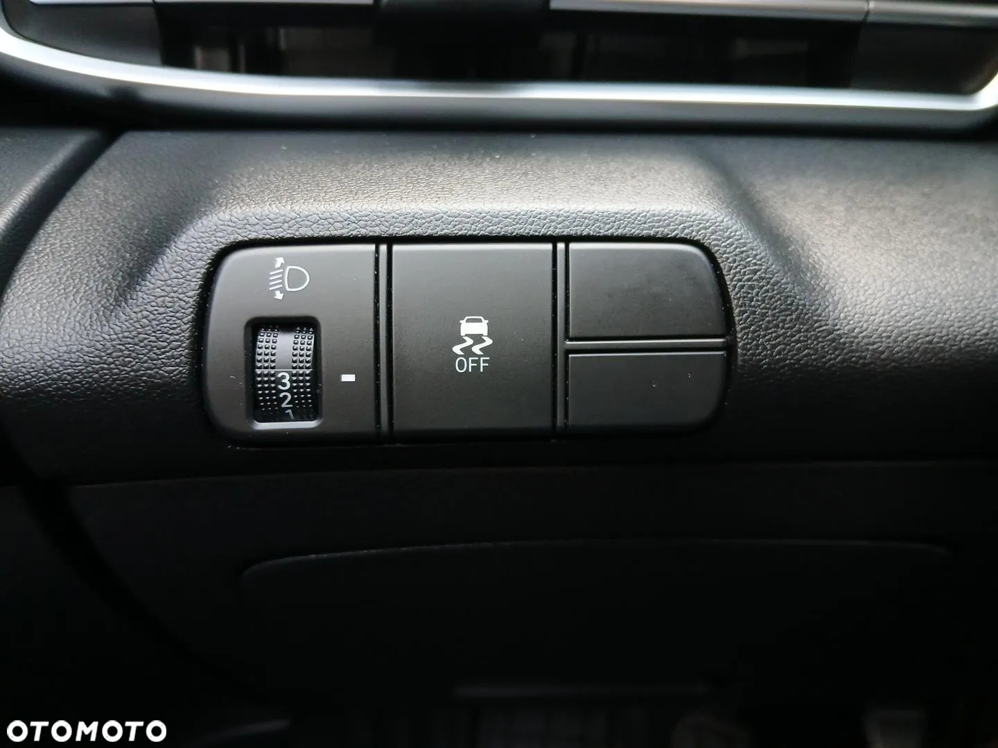 Hyundai Elantra 1.6 Smart CVT - 24