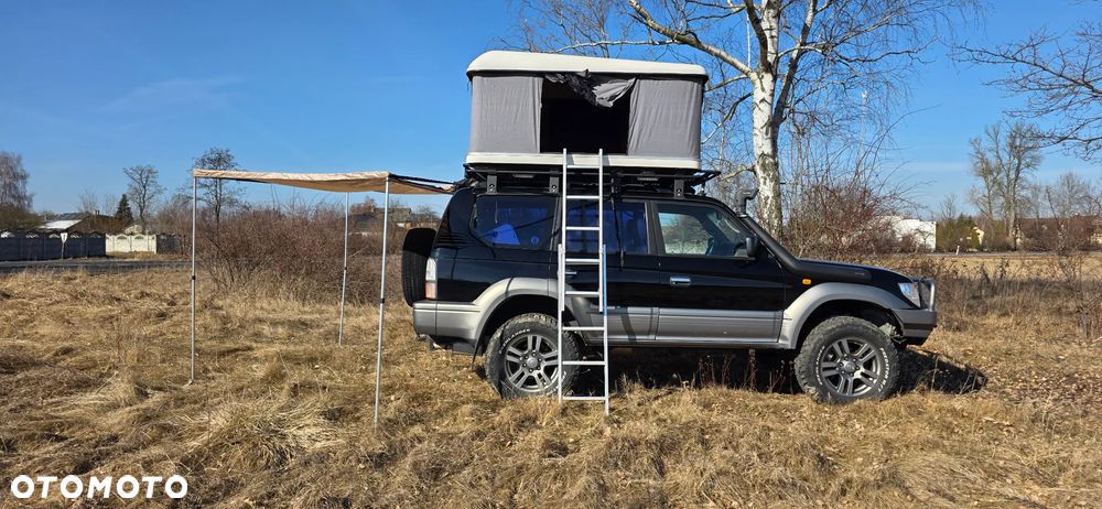 Toyota Land Cruiser - 2