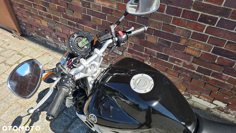 Yamaha FZ6 - 16