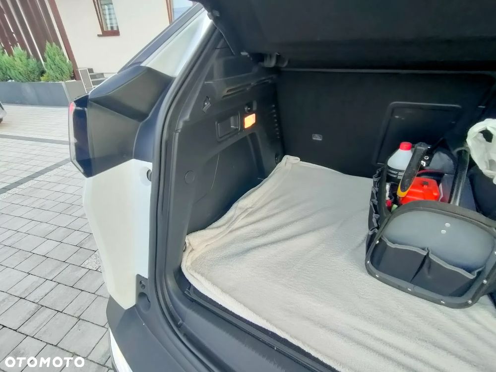 Peugeot 3008 1.6 PureTech Hybrid PHEV Allure Pack S&S EAT8 - 12