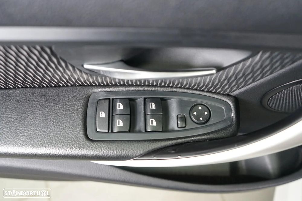 BMW 320 d Aut. Efficient Dynamics Edition - 19
