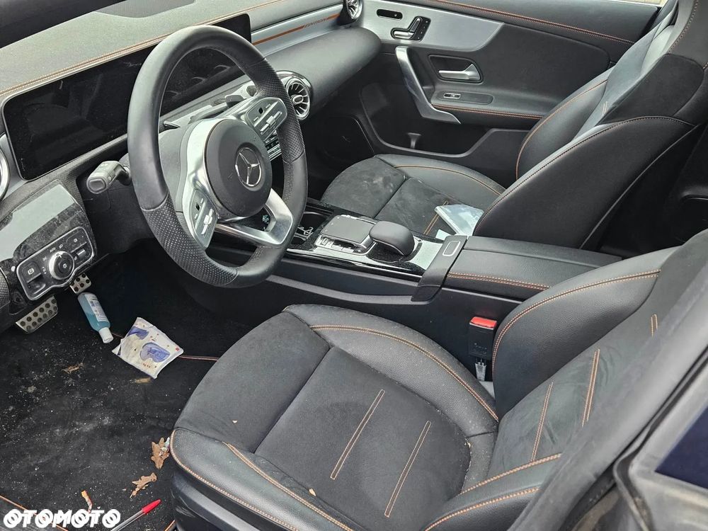 Mercedes-Benz CLA 200 7G-DCT Edition 1 - 13