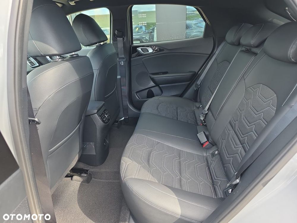 Kia XCeed 1.6 T-GDI Tribute DCT - 12